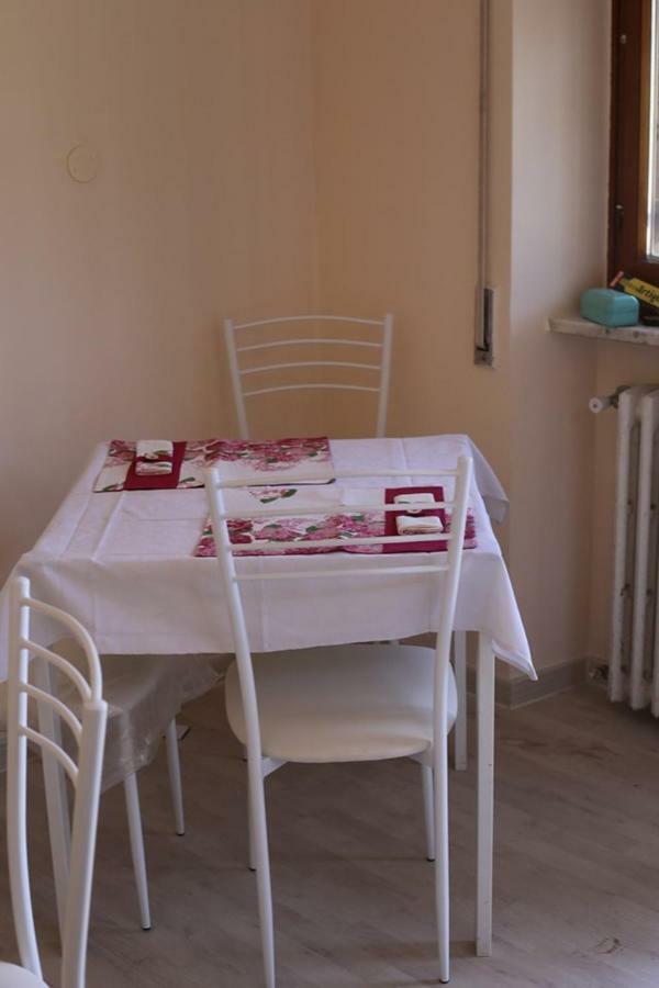 Bed and Breakfast La Casa Dell'Orso Ciampino Exterior foto